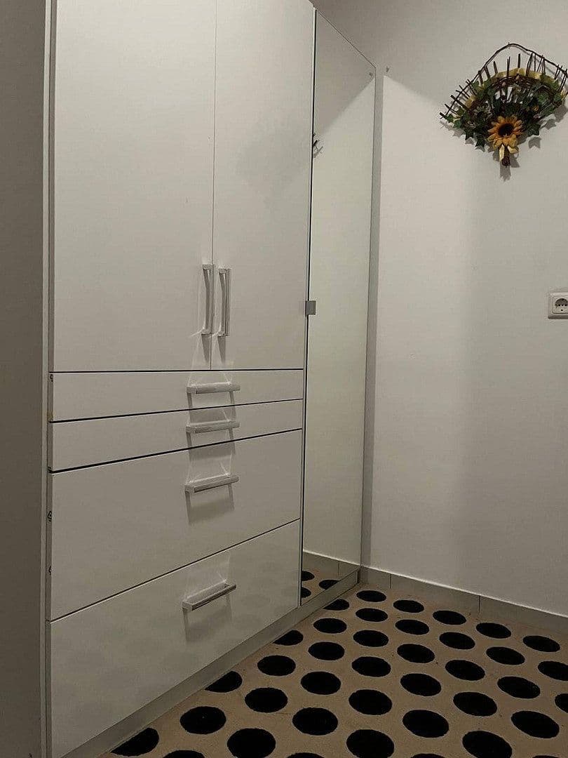 Prenájom bytu 1-izbový 35 m², Kerpen, Severné Porýnie - Westfálsko Prenájom bytu 1-izbový 35 m², Kerpen, Severné Porýnie - Westfálsko