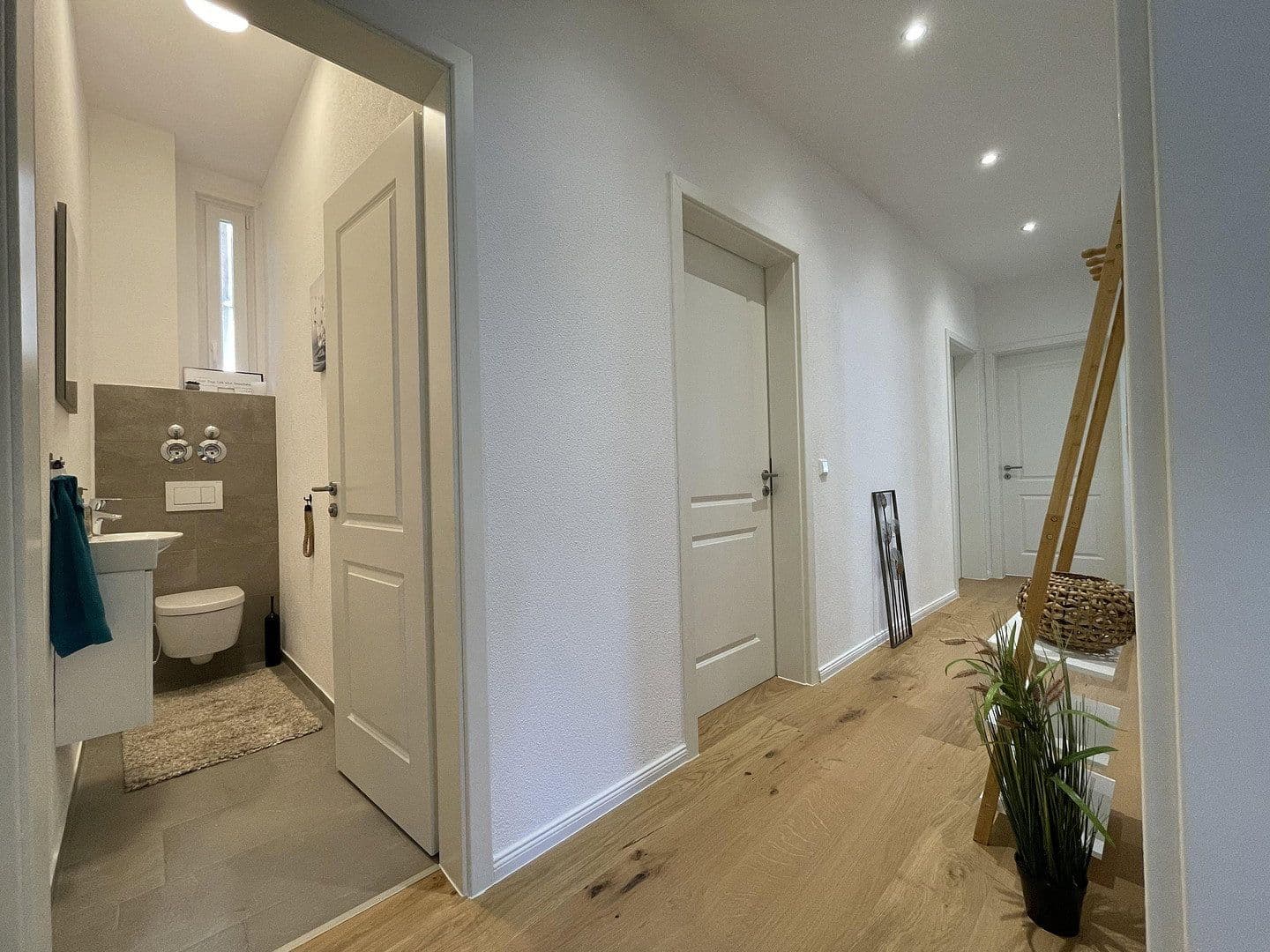 Prenájom bytu 4-izbový 90 m², Schillerstr. 44, Albstadt, Bádensko-Wurttembersko Prenájom bytu 4-izbový 90 m², Schillerstr. 44, Albstadt, Bádensko-Wurttembersko