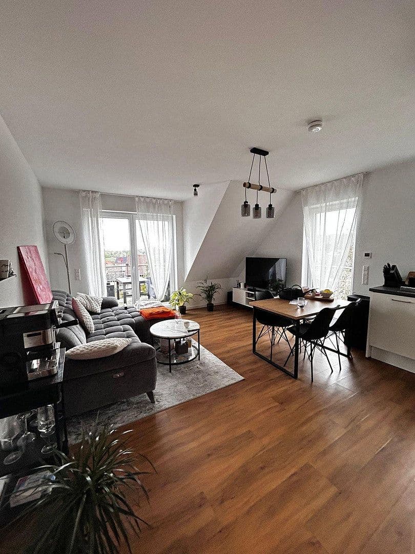 Prenájom bytu 3-izbový 78 m², Reudernerstr. 29, Nürtingen, Bádensko-Wurttembersko Prenájom bytu 3-izbový 78 m², Reudernerstr. 29, Nürtingen, Bádensko-Wurttembersko