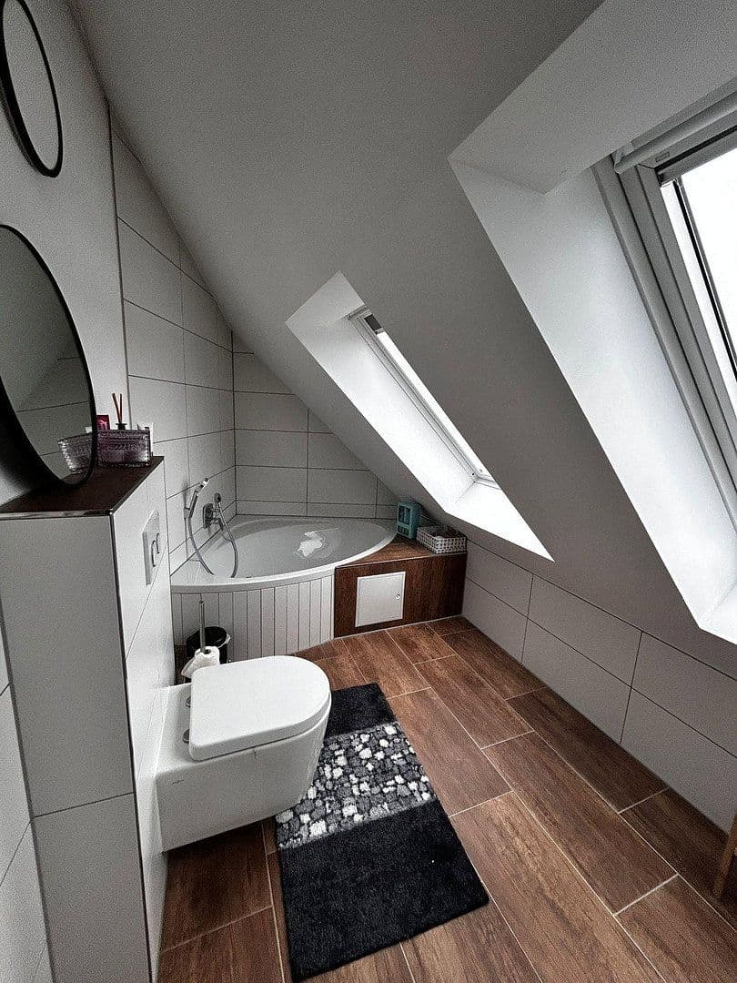 Prenájom bytu 3-izbový 78 m², Reudernerstr. 29, Nürtingen, Bádensko-Wurttembersko Prenájom bytu 3-izbový 78 m², Reudernerstr. 29, Nürtingen, Bádensko-Wurttembersko