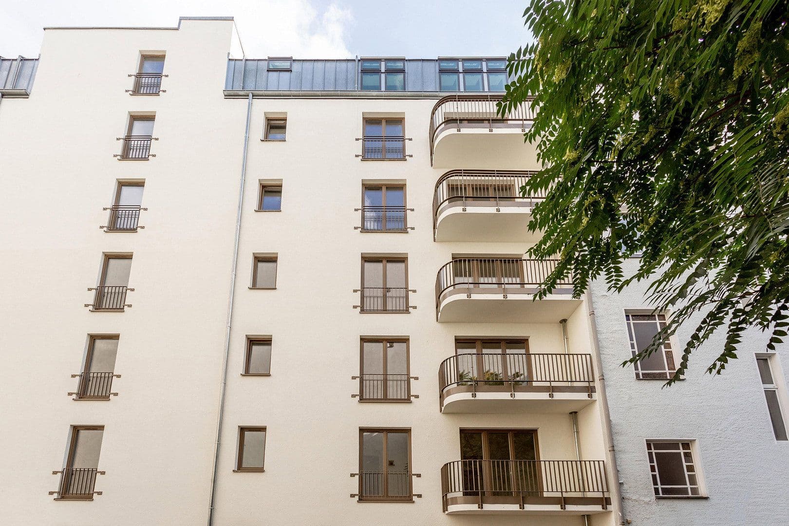 Predaj bytu 3-izbový 72 m², Hohenstaufenstr. 9, Berlin, Berlín Predaj bytu 3-izbový 72 m², Hohenstaufenstr. 9, Berlin, Berlín