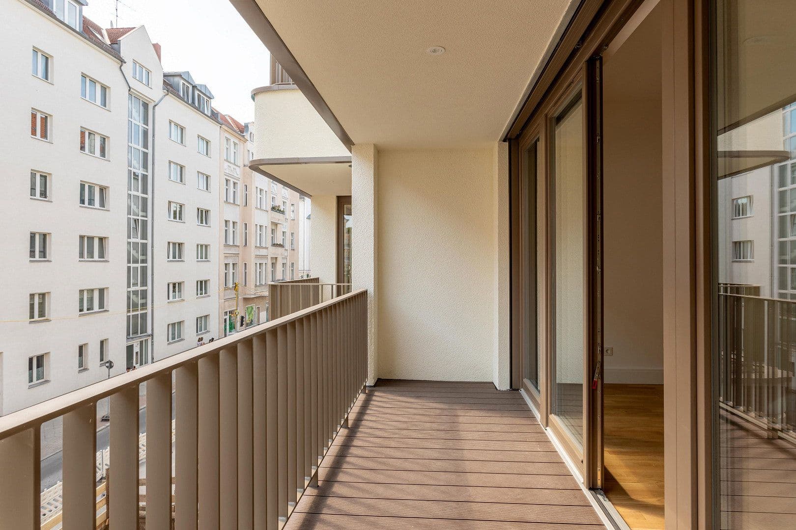 Predaj bytu 3-izbový 72 m², Hohenstaufenstr. 9, Berlin, Berlín Predaj bytu 3-izbový 72 m², Hohenstaufenstr. 9, Berlin, Berlín