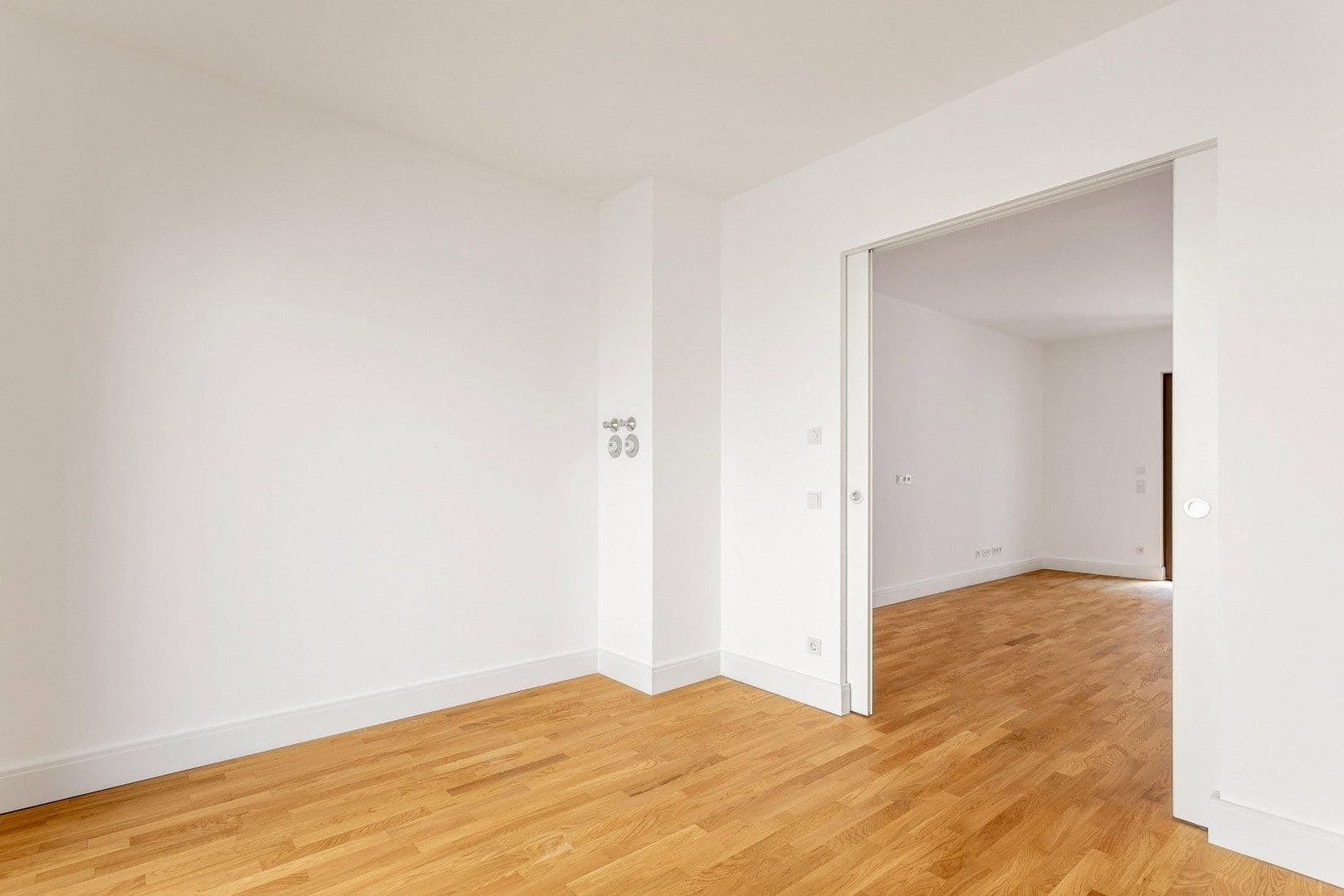 Predaj bytu 3-izbový 72 m², Hohenstaufenstr. 9, Berlin, Berlín Predaj bytu 3-izbový 72 m², Hohenstaufenstr. 9, Berlin, Berlín