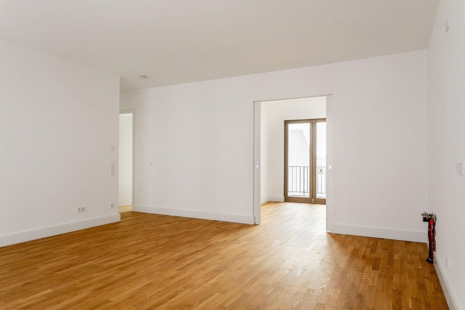 Predaj bytu 3-izbový 72 m², Hohenstaufenstr. 9, Berlin, Berlín Predaj bytu 3-izbový 72 m², Hohenstaufenstr. 9, Berlin, Berlín