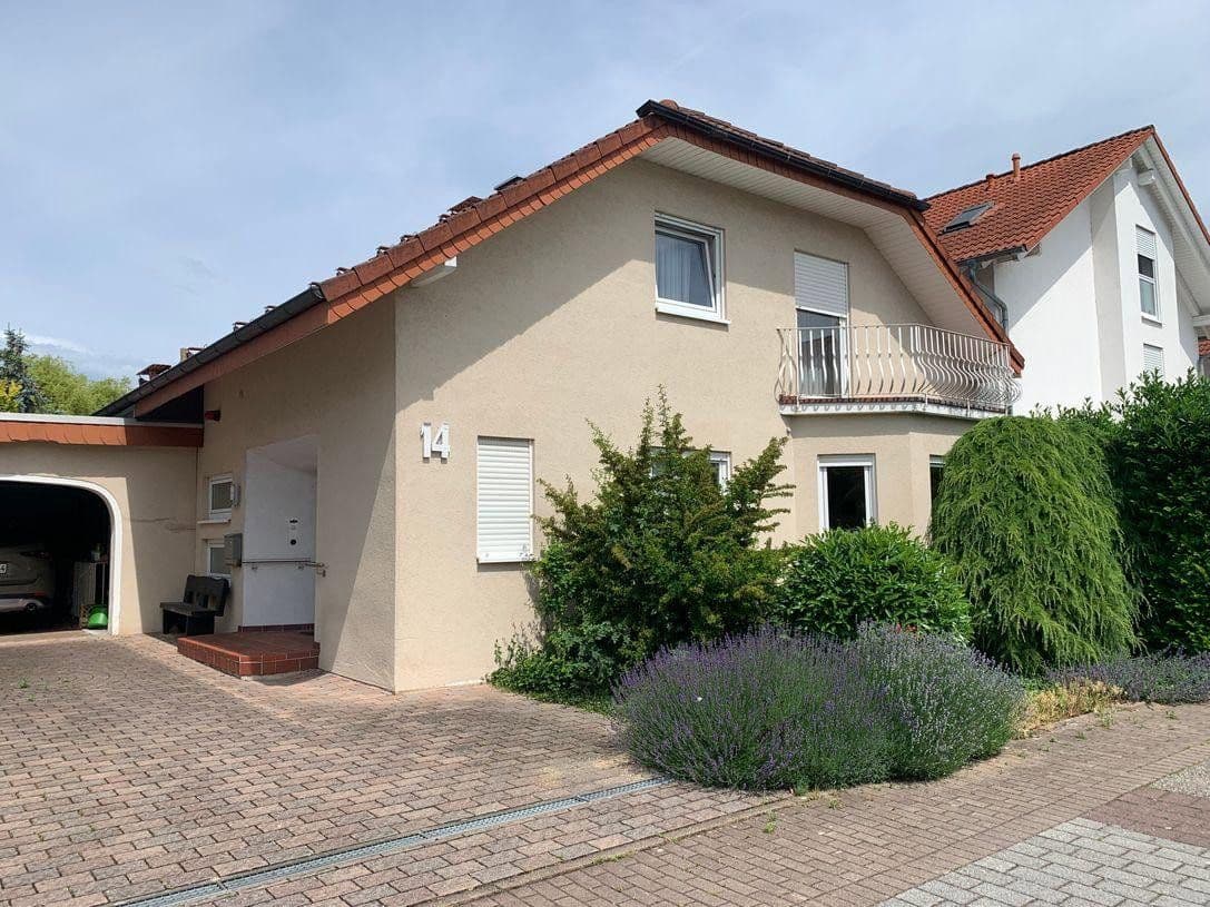 Predaj domu 161 m², pozemek 436 m², Ubstadt-Weiher, Bádensko-Wurttembersko Predaj domu 161 m², pozemek 436 m², Ubstadt-Weiher, Bádensko-Wurttembersko