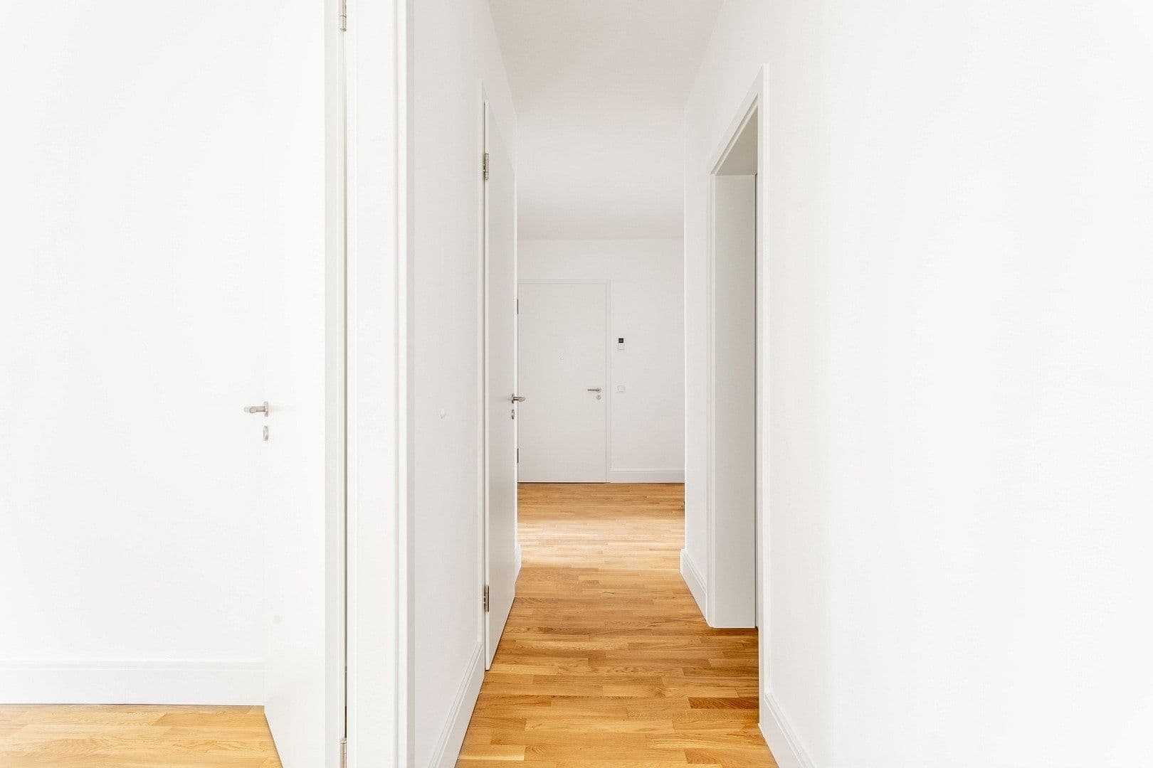 Predaj bytu 4-izbový 108 m², Hohenstaufenstr. 9, Berlin, Berlín Predaj bytu 4-izbový 108 m², Hohenstaufenstr. 9, Berlin, Berlín