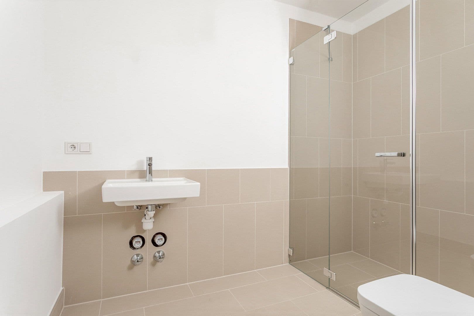 Predaj bytu 4-izbový 108 m², Hohenstaufenstr. 9, Berlin, Berlín Predaj bytu 4-izbový 108 m², Hohenstaufenstr. 9, Berlin, Berlín