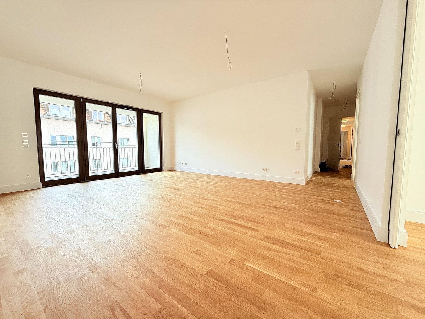 Predaj bytu 3-izbový 72 m², Hohenstaufenstr. 9, Berlin, Berlín Predaj bytu 3-izbový 72 m², Hohenstaufenstr. 9, Berlin, Berlín
