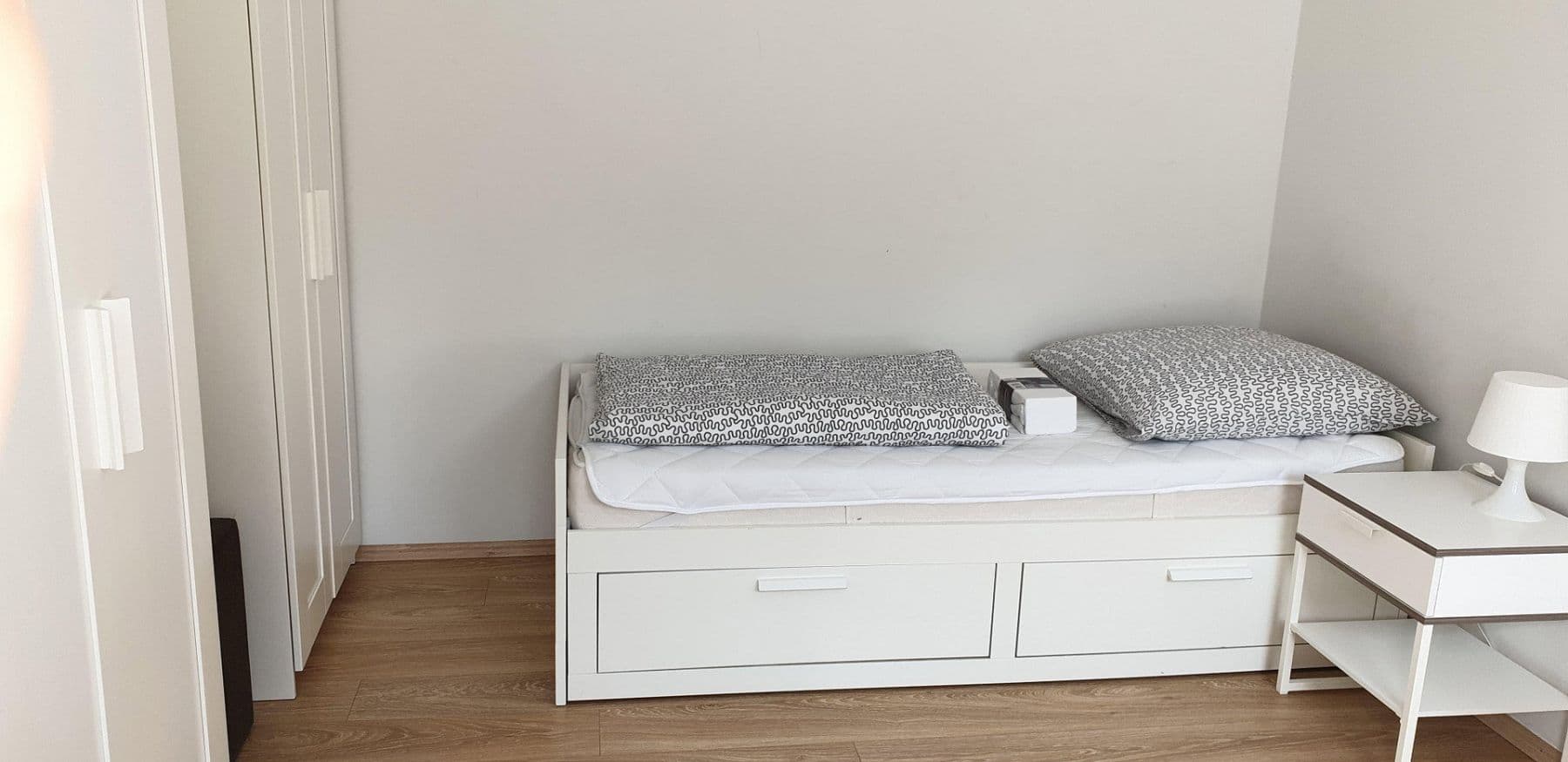 Prenájom bytu 2-izbový 50 m², Frankfurt am Main, Hesensko Prenájom bytu 2-izbový 50 m², Frankfurt am Main, Hesensko