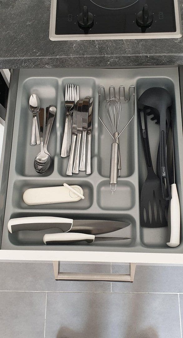 Prenájom bytu 2-izbový 50 m², Frankfurt am Main, Hesensko Prenájom bytu 2-izbový 50 m², Frankfurt am Main, Hesensko