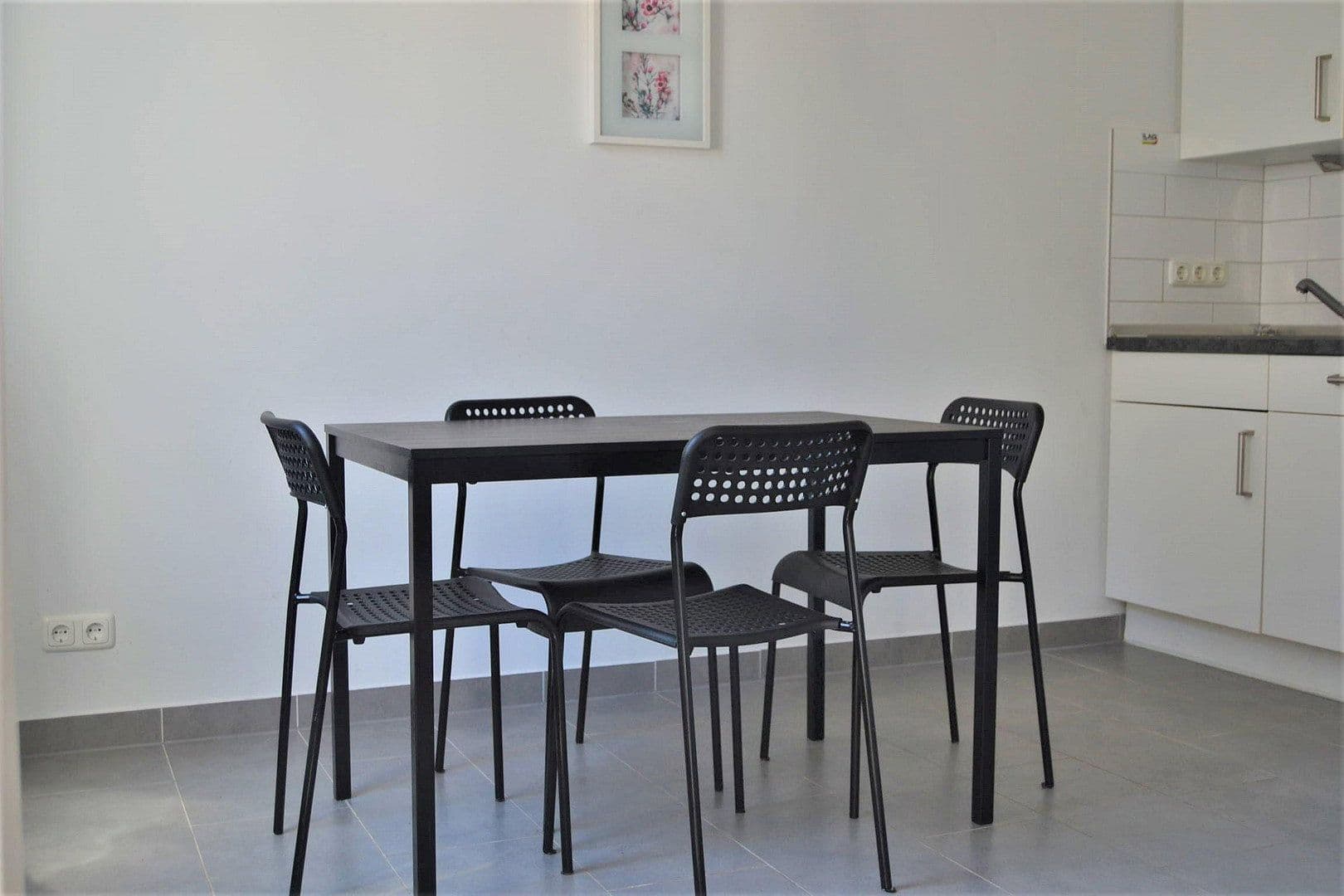 Prenájom bytu 2-izbový 50 m², Frankfurt am Main, Hesensko Prenájom bytu 2-izbový 50 m², Frankfurt am Main, Hesensko