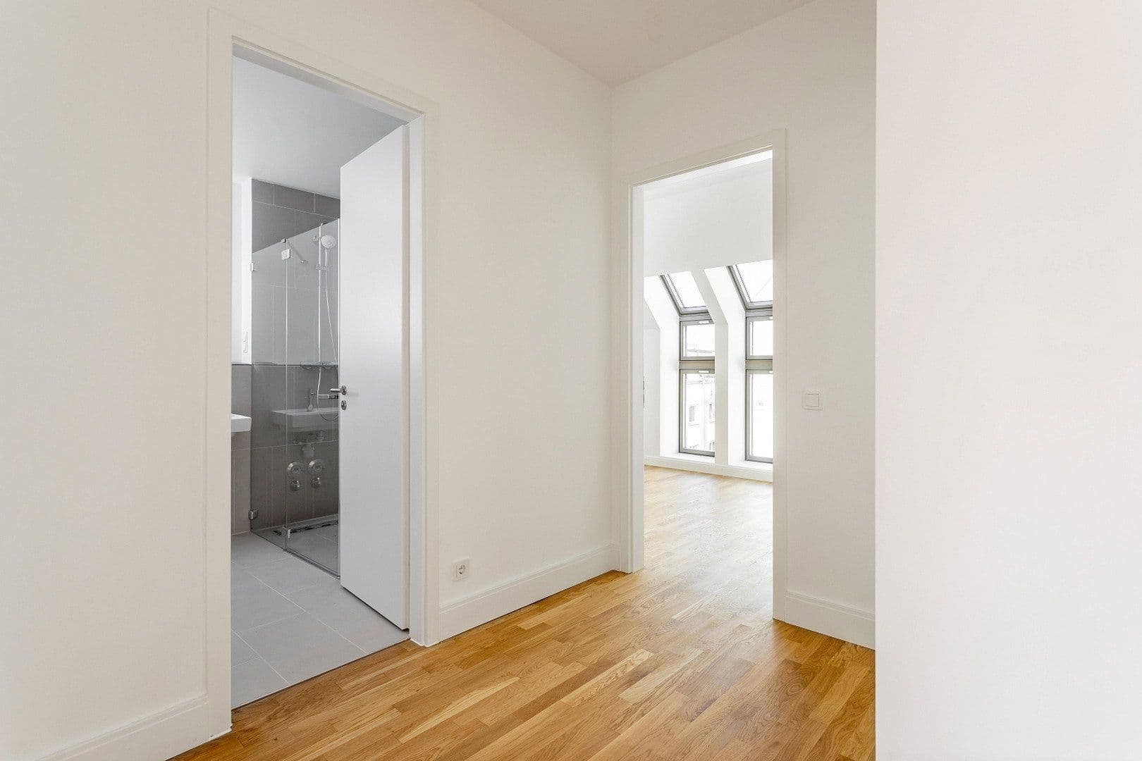 Predaj bytu 4-izbový 161 m², Hohenstaufenstraße 9, Berlin, Berlín Predaj bytu 4-izbový 161 m², Hohenstaufenstraße 9, Berlin, Berlín