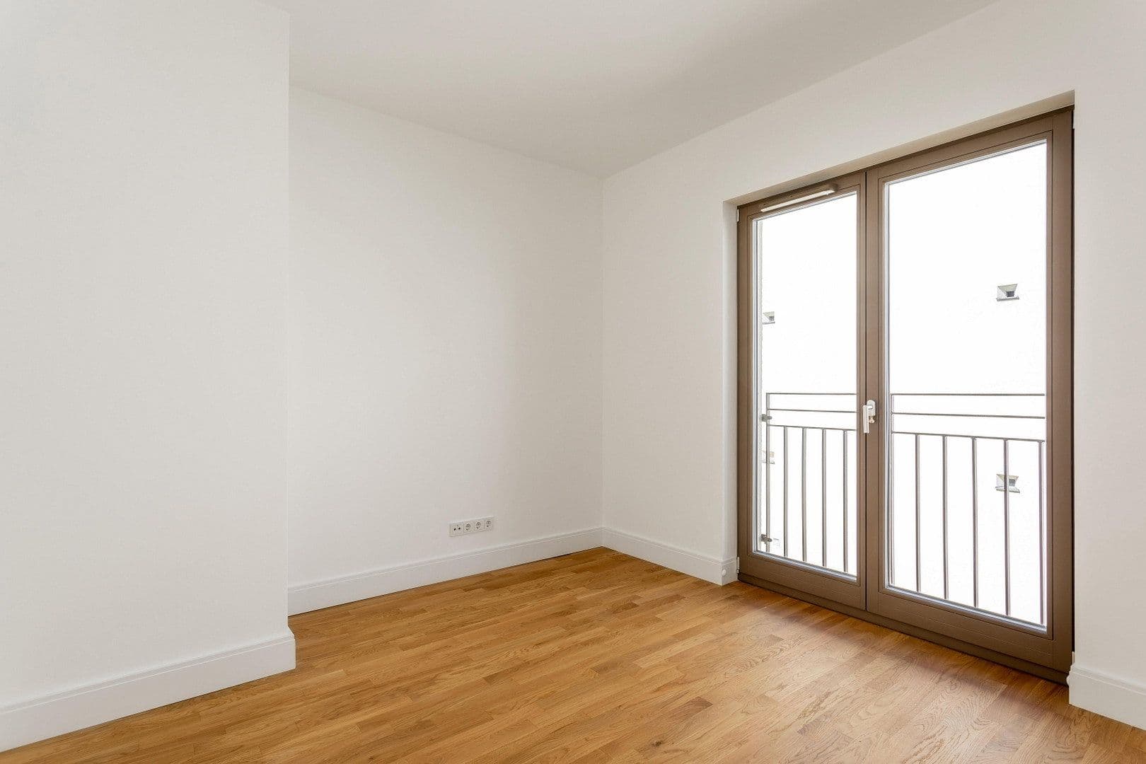 Predaj bytu 3-izbový 72 m², Hohenstaufenstraße 9, Berlin, Berlín Predaj bytu 3-izbový 72 m², Hohenstaufenstraße 9, Berlin, Berlín