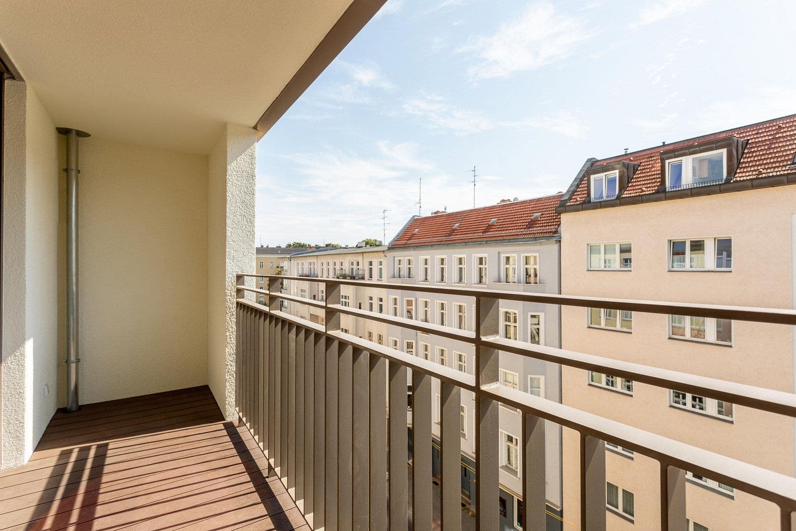 Predaj bytu 3-izbový 72 m², Hohenstaufenstraße 9, Berlin, Berlín Predaj bytu 3-izbový 72 m², Hohenstaufenstraße 9, Berlin, Berlín
