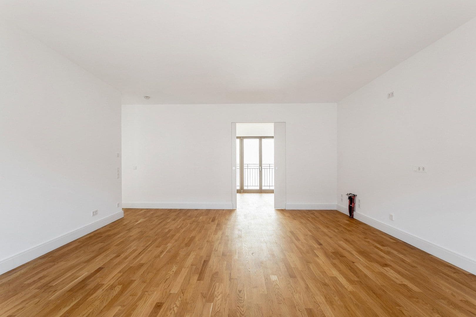 Predaj bytu 3-izbový 72 m², Hohenstaufenstraße 9, Berlin, Berlín Predaj bytu 3-izbový 72 m², Hohenstaufenstraße 9, Berlin, Berlín