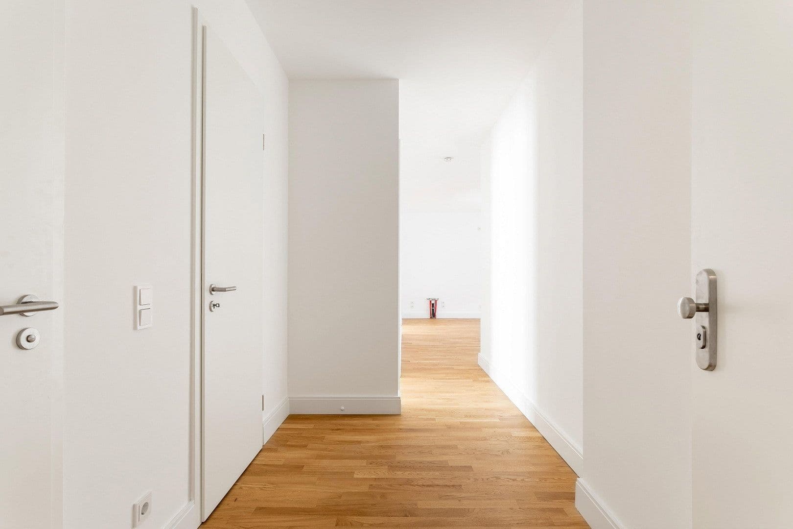 Predaj bytu 3-izbový 72 m², Hohenstaufenstraße 9, Berlin, Berlín Predaj bytu 3-izbový 72 m², Hohenstaufenstraße 9, Berlin, Berlín