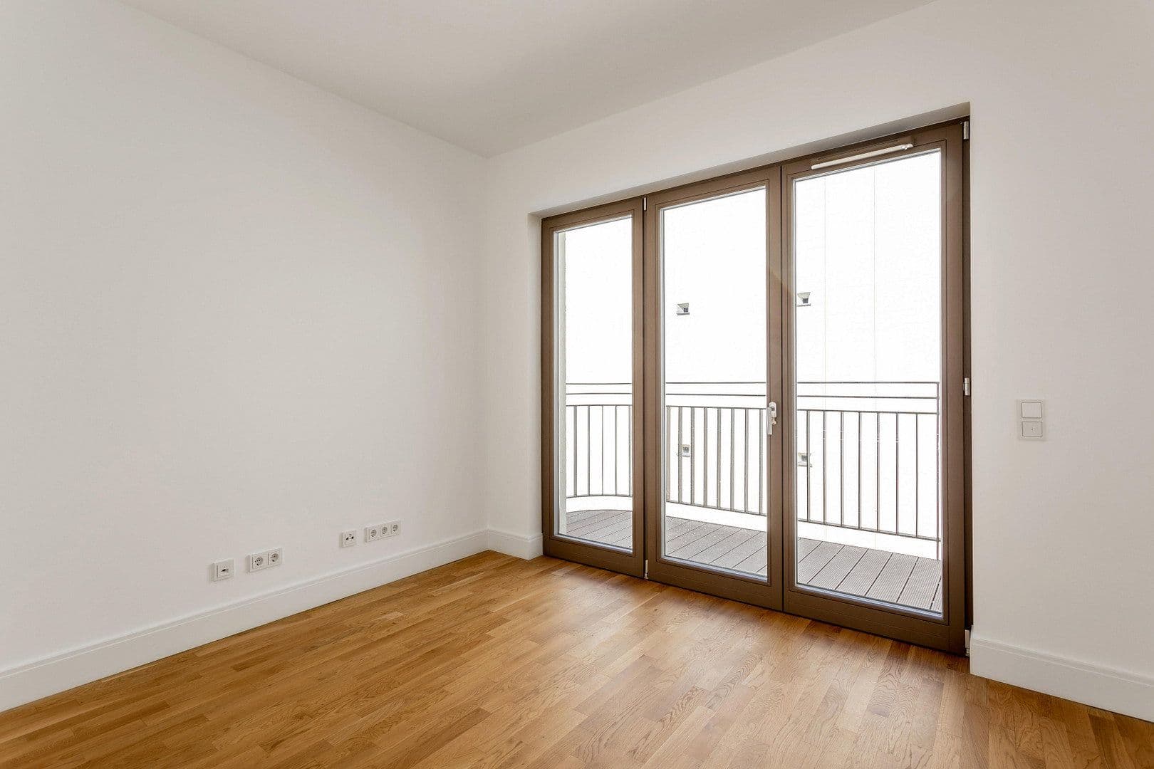 Predaj bytu 3-izbový 72 m², Hohenstaufenstraße 9, Berlin, Berlín Predaj bytu 3-izbový 72 m², Hohenstaufenstraße 9, Berlin, Berlín
