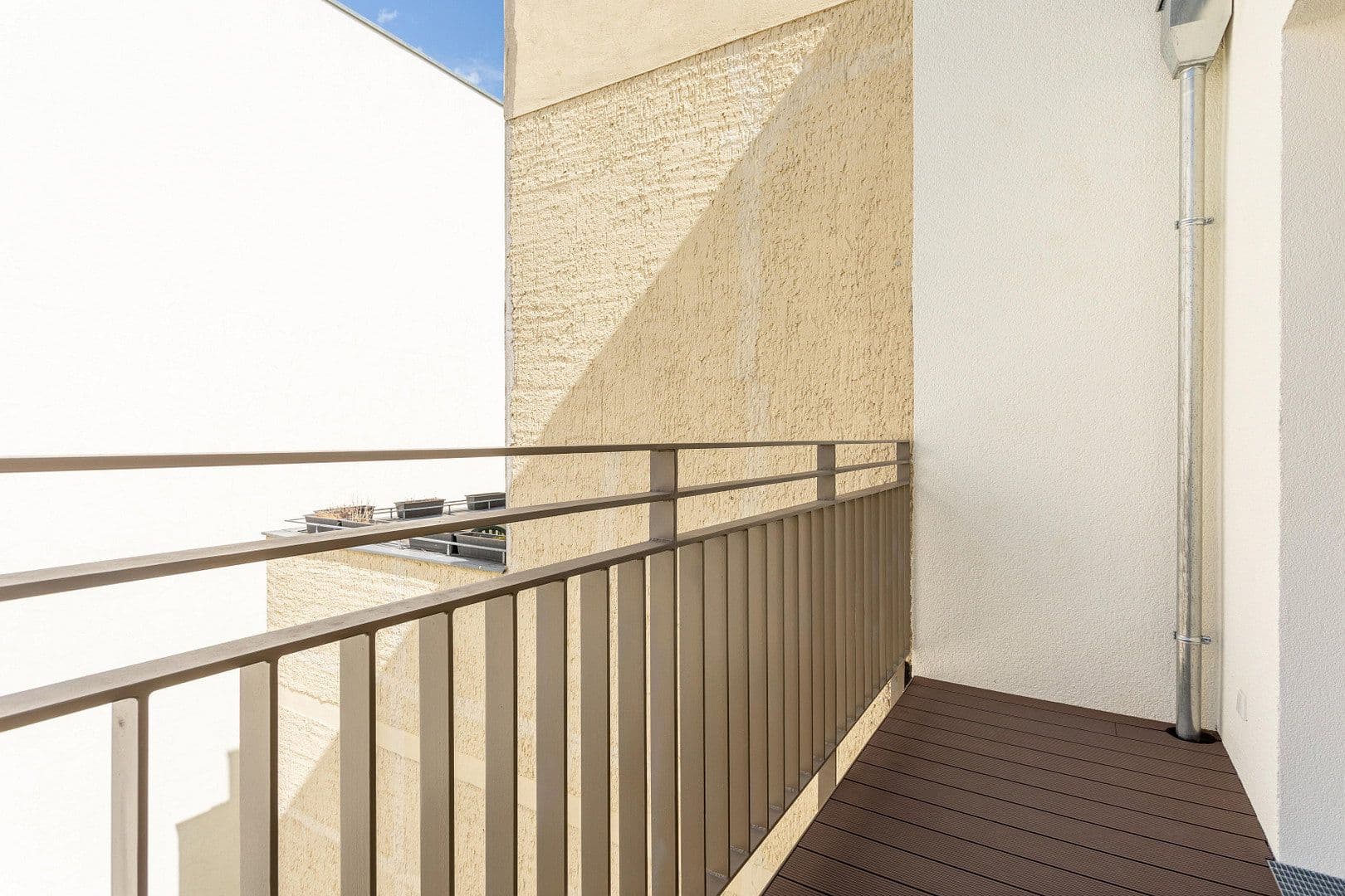 Predaj bytu 3-izbový 72 m², Hohenstaufenstraße 9, Berlin, Berlín Predaj bytu 3-izbový 72 m², Hohenstaufenstraße 9, Berlin, Berlín