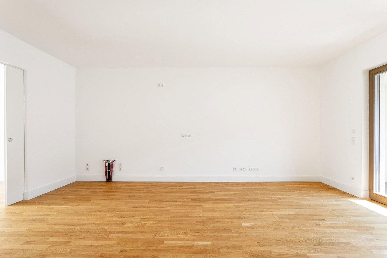 Predaj bytu 3-izbový 72 m², Hohenstaufenstraße 9, Berlin, Berlín Predaj bytu 3-izbový 72 m², Hohenstaufenstraße 9, Berlin, Berlín