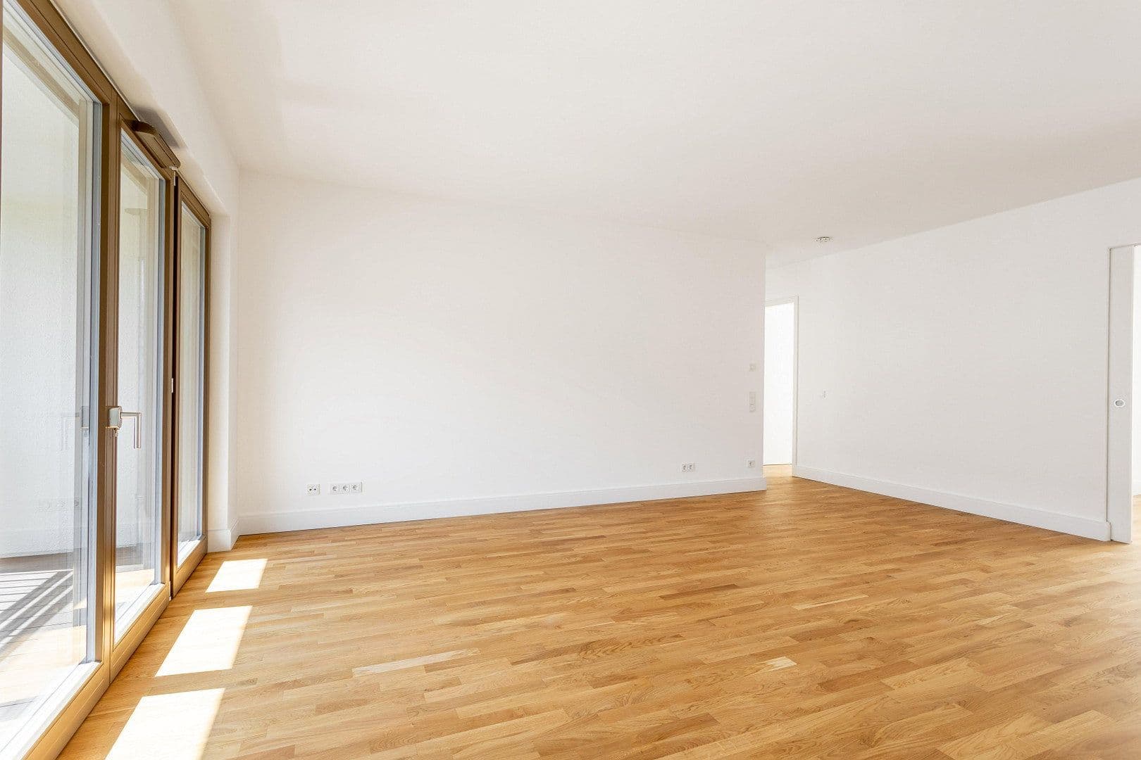 Predaj bytu 3-izbový 72 m², Hohenstaufenstraße 9, Berlin, Berlín Predaj bytu 3-izbový 72 m², Hohenstaufenstraße 9, Berlin, Berlín