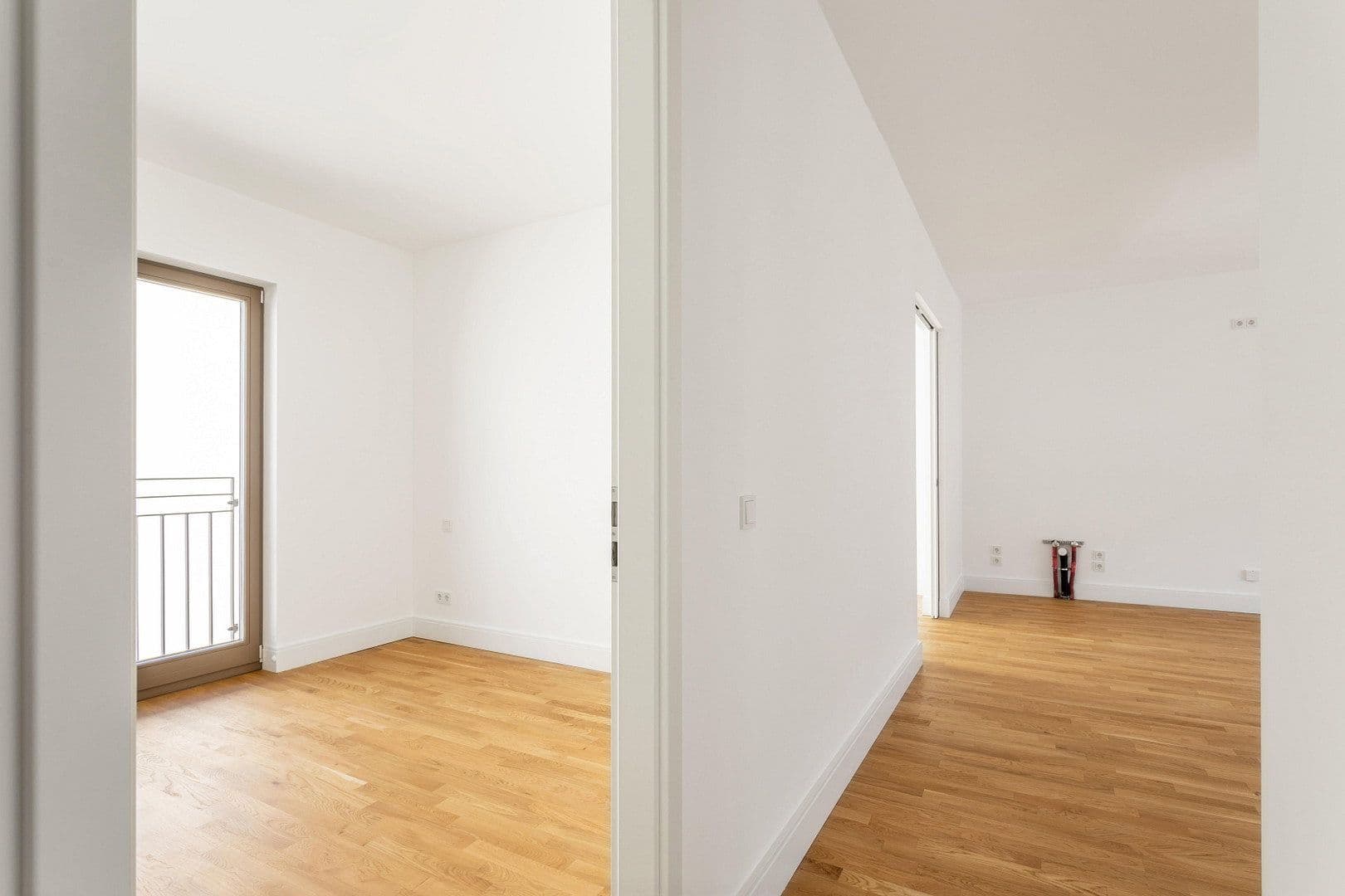 Predaj bytu 3-izbový 72 m², Hohenstaufenstraße 9, Berlin, Berlín Predaj bytu 3-izbový 72 m², Hohenstaufenstraße 9, Berlin, Berlín