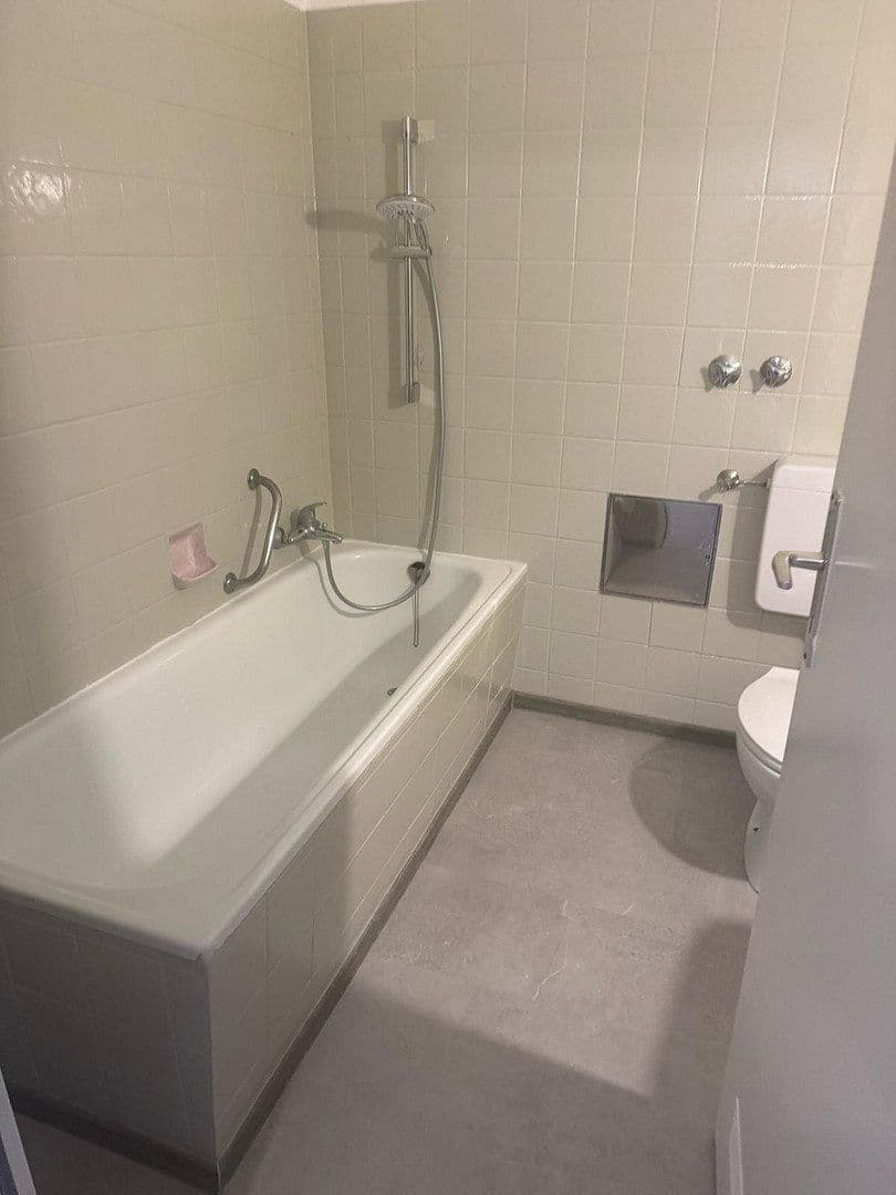 Prenájom bytu 2-izbový 60 m², Nordring 1, Frankfurt Bergen-Enkheim, Hesensko Prenájom bytu 2-izbový 60 m², Nordring 1, Frankfurt Bergen-Enkheim, Hesensko