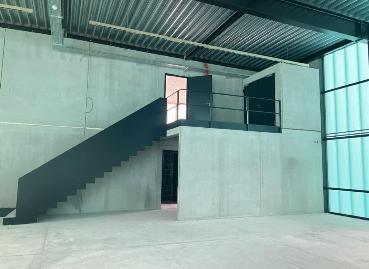 Prenájom nebytového priestoru 5.000 m², Göppingen, Bádensko-Wurttembersko Prenájom nebytového priestoru 5.000 m², Göppingen, Bádensko-Wurttembersko