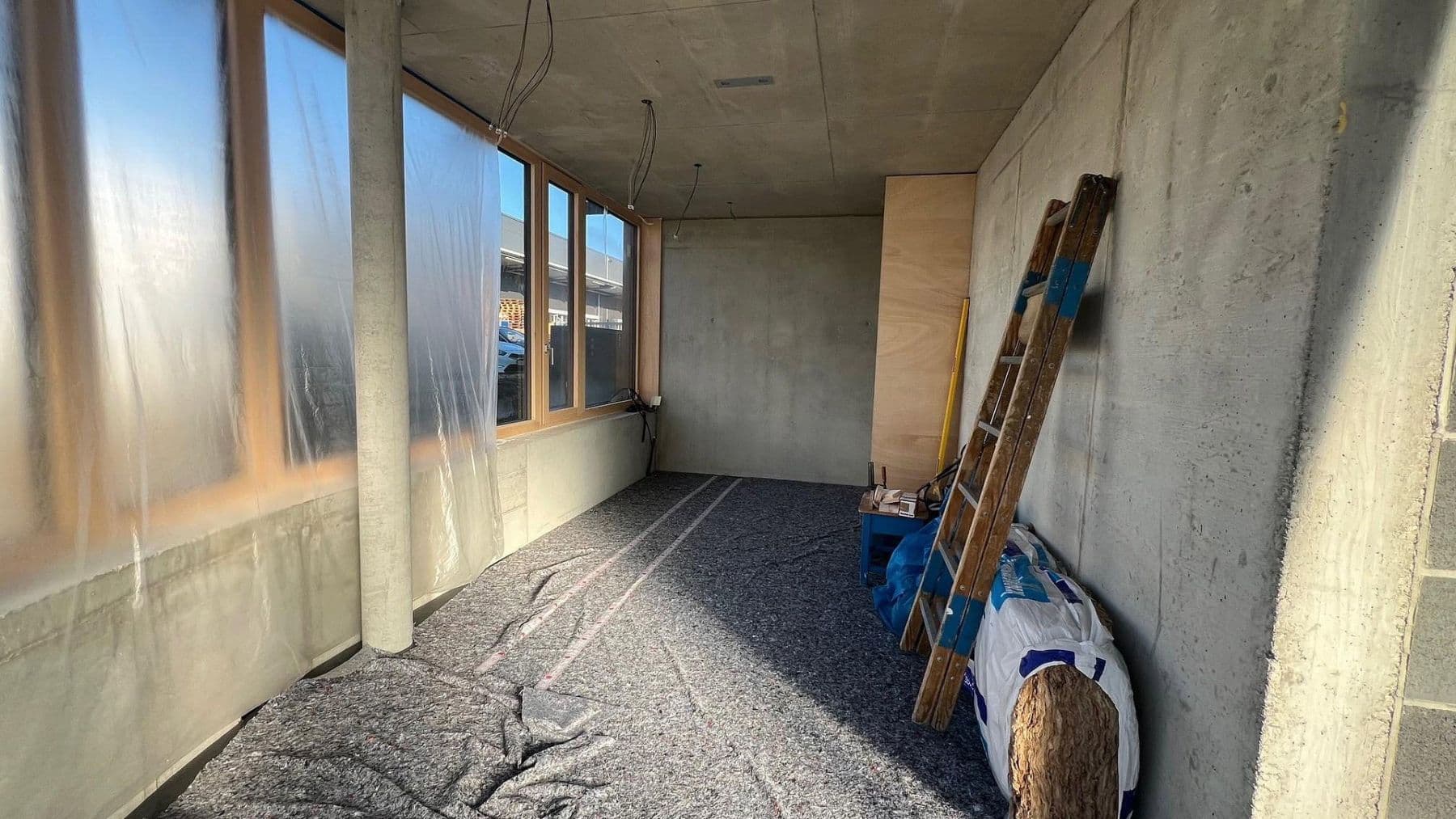 Prenájom nebytového priestoru 5.000 m², Göppingen, Bádensko-Wurttembersko Prenájom nebytového priestoru 5.000 m², Göppingen, Bádensko-Wurttembersko