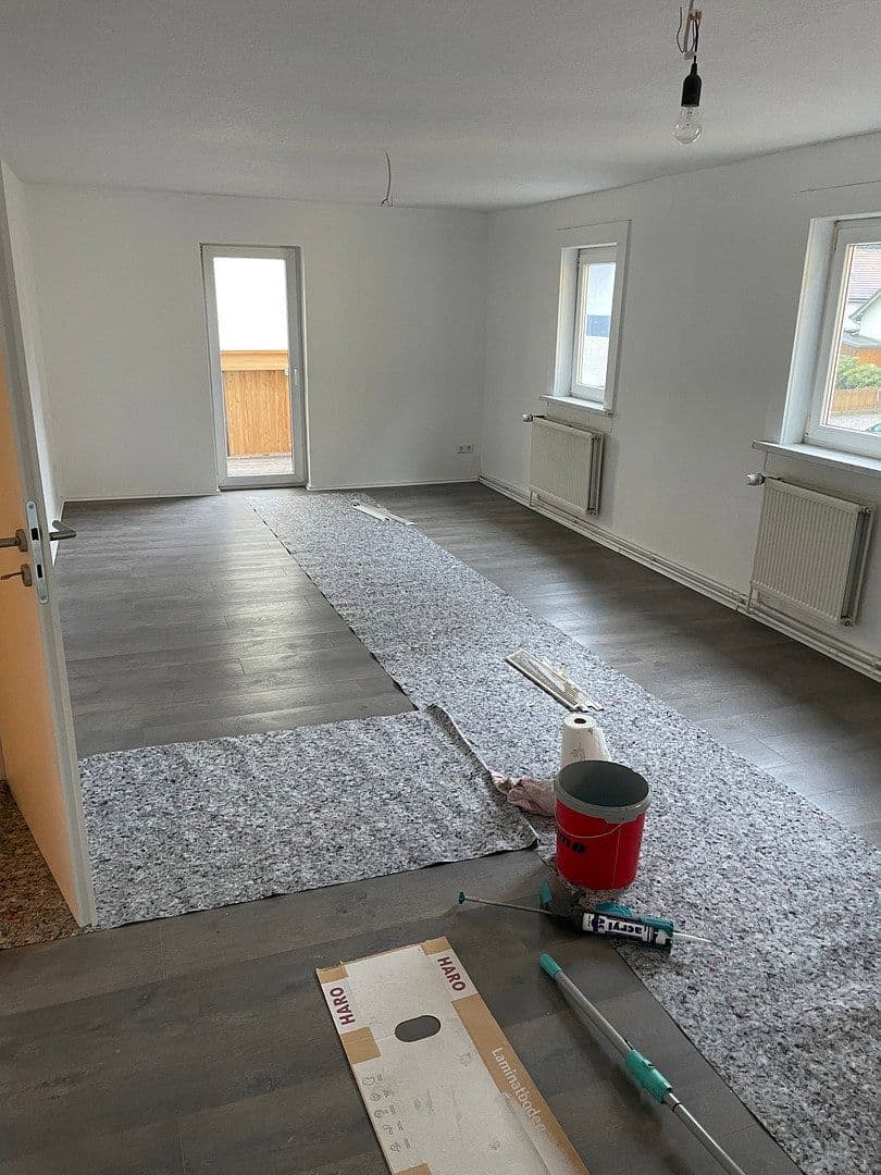 Prenájom domu 200 m², pozemek 400 m², Roßmäßlerstraße 34, Tharandt, Sasko Prenájom domu 200 m², pozemek 400 m², Roßmäßlerstraße 34, Tharandt, Sasko