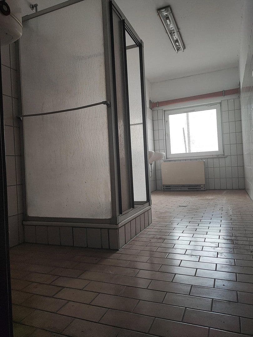 Prenájom nebytového priestoru 200 m², Moosburg, Bavorsko Prenájom nebytového priestoru 200 m², Moosburg, Bavorsko