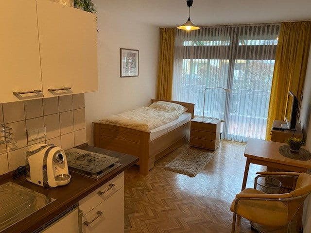 Prenájom bytu 1-izbový 26 m², Rathenaustr. 1, Wuppertal, Severné Porýnie - Westfálsko Prenájom bytu 1-izbový 26 m², Rathenaustr. 1, Wuppertal, Severné Porýnie - Westfálsko