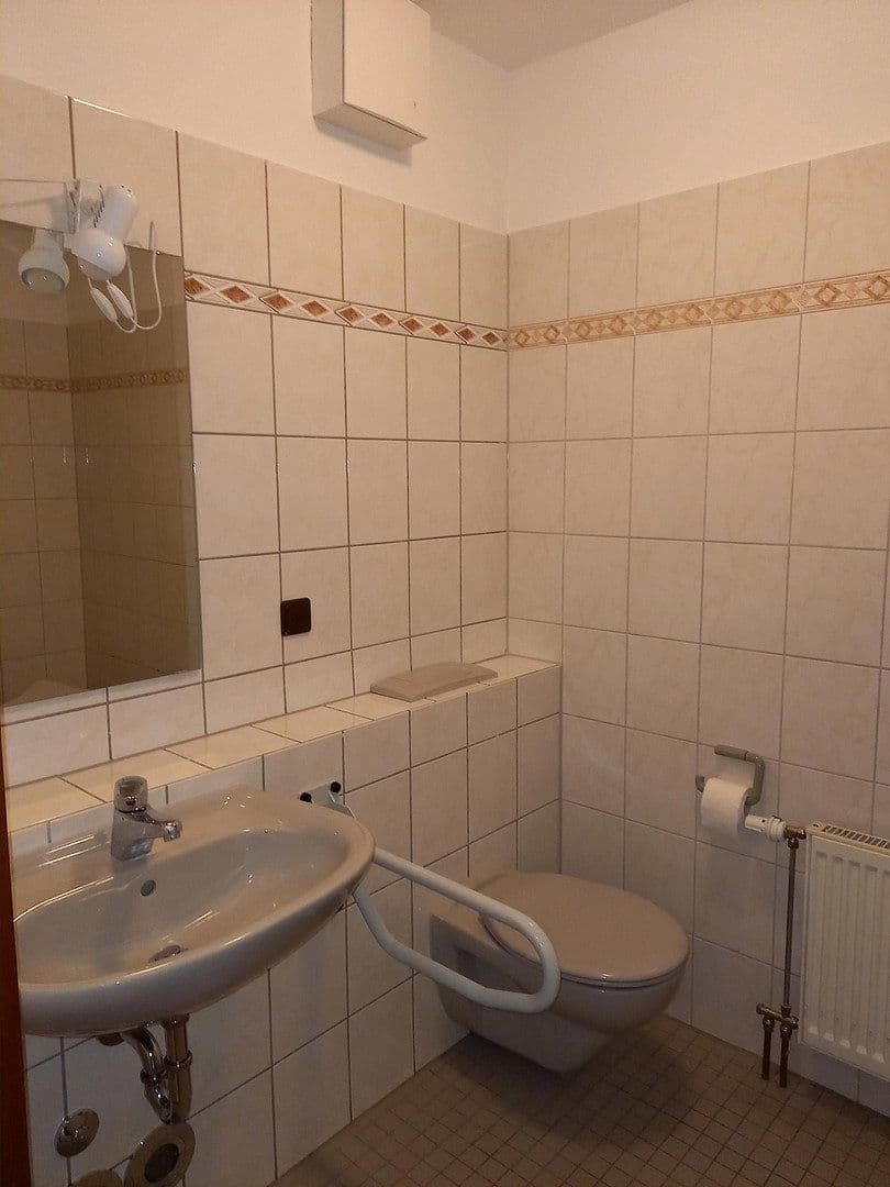 Prenájom bytu 1-izbový 26 m², Rathenaustr. 1, Wuppertal, Severné Porýnie - Westfálsko Prenájom bytu 1-izbový 26 m², Rathenaustr. 1, Wuppertal, Severné Porýnie - Westfálsko