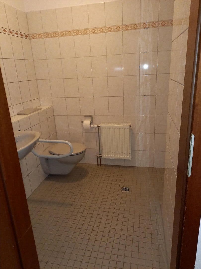 Prenájom bytu 1-izbový 26 m², Rathenaustr. 1, Wuppertal, Severné Porýnie - Westfálsko Prenájom bytu 1-izbový 26 m², Rathenaustr. 1, Wuppertal, Severné Porýnie - Westfálsko