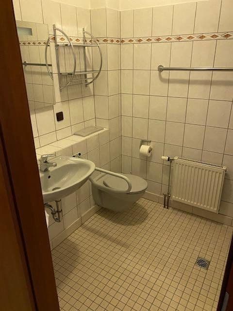 Prenájom bytu 1-izbový 26 m², Rathenaustr. 1, Wuppertal, Severné Porýnie - Westfálsko Prenájom bytu 1-izbový 26 m², Rathenaustr. 1, Wuppertal, Severné Porýnie - Westfálsko