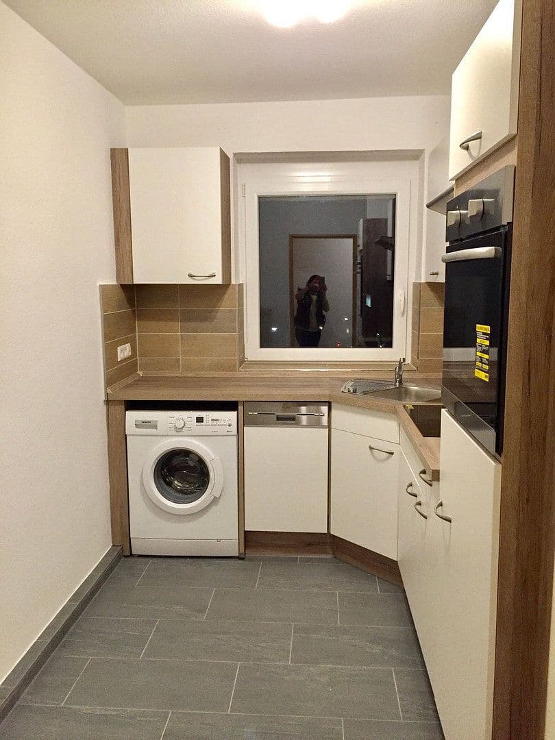 Prenájom bytu 2-izbový 57 m², Am Schwalbenschwanz 75, Frankfurt, Hesensko Prenájom bytu 2-izbový 57 m², Am Schwalbenschwanz 75, Frankfurt, Hesensko