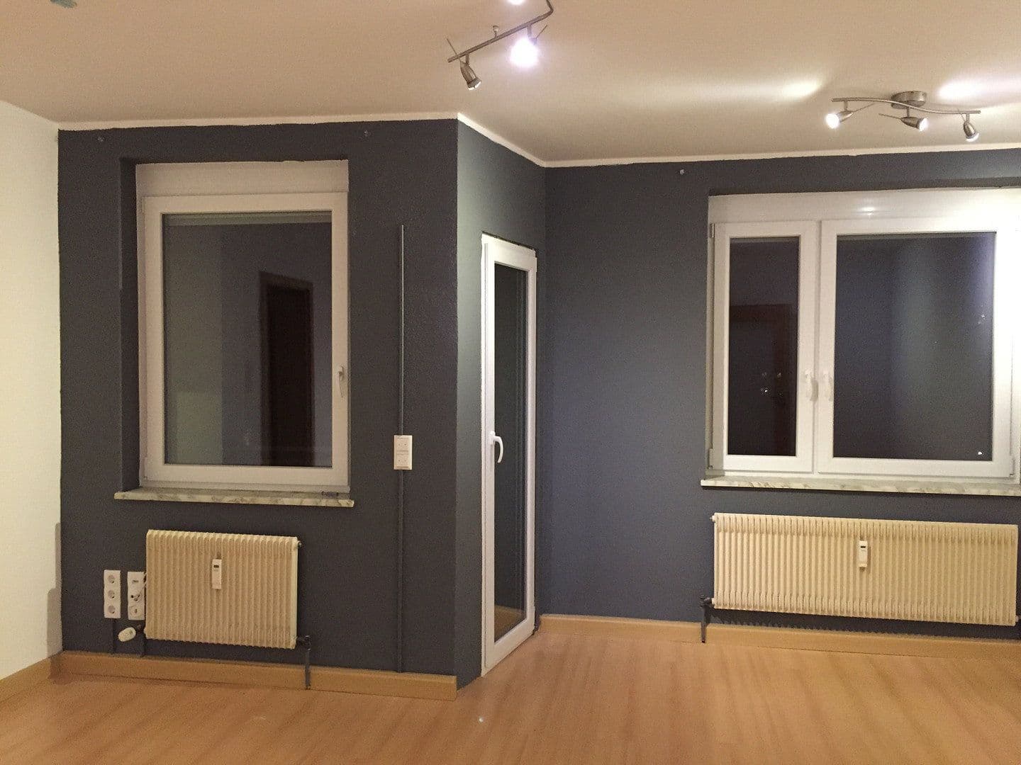 Prenájom bytu 2-izbový 57 m², Am Schwalbenschwanz 75, Frankfurt, Hesensko Prenájom bytu 2-izbový 57 m², Am Schwalbenschwanz 75, Frankfurt, Hesensko