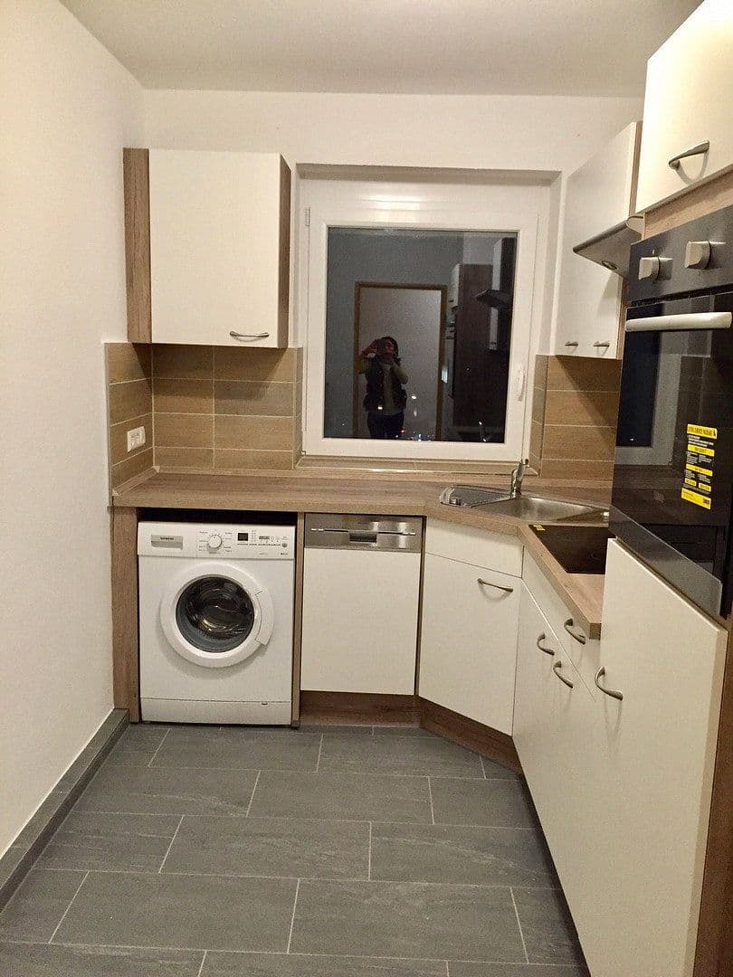 Prenájom bytu 2-izbový 57 m², Am Schwalbenschwanz 75, Frankfurt, Hesensko Prenájom bytu 2-izbový 57 m², Am Schwalbenschwanz 75, Frankfurt, Hesensko