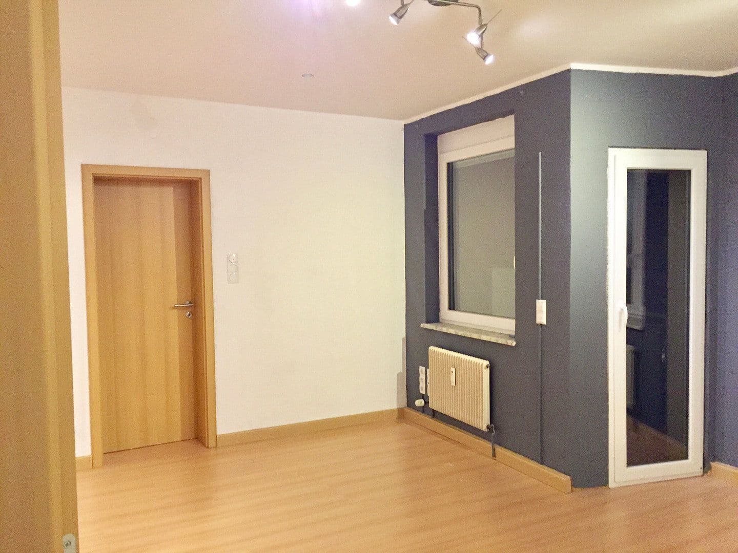 Prenájom bytu 2-izbový 57 m², Am Schwalbenschwanz 75, Frankfurt, Hesensko Prenájom bytu 2-izbový 57 m², Am Schwalbenschwanz 75, Frankfurt, Hesensko