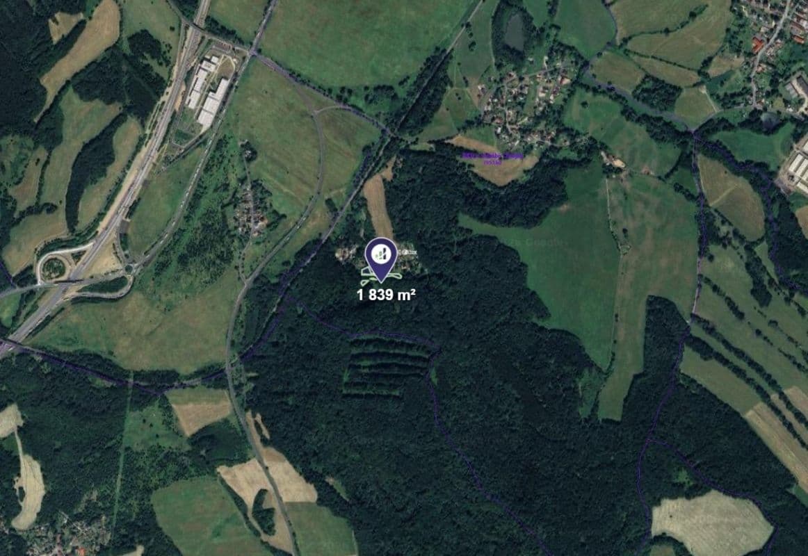 Predaj pozemku 1.839 m², Velké Chvojno, Ústecký kraj Predaj pozemku 1.839 m², Velké Chvojno, Ústecký kraj