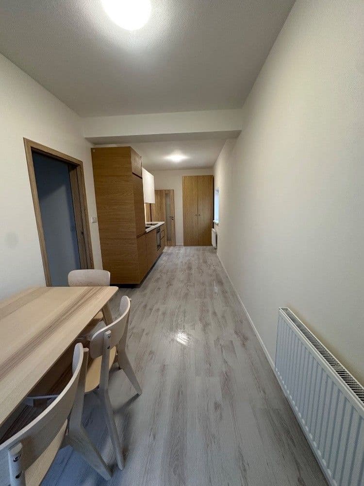 Prenájom bytu 1-izbový 39 m², Nová Role, Karlovarský kraj Prenájom bytu 1-izbový 39 m², Nová Role, Karlovarský kraj