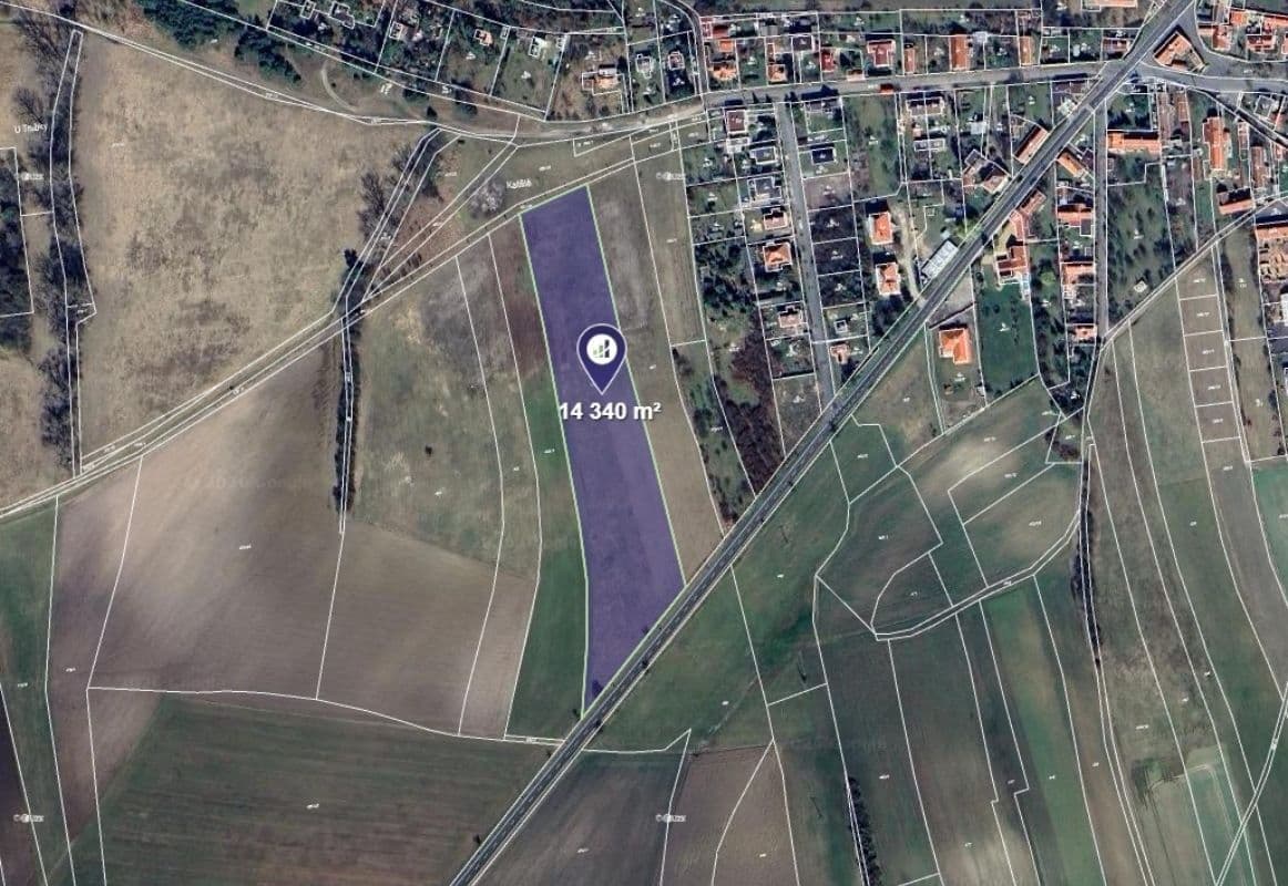 Predaj pozemku 1.490 m², Uhlířská Lhota, Středočeský kraj Predaj pozemku 1.490 m², Uhlířská Lhota, Středočeský kraj
