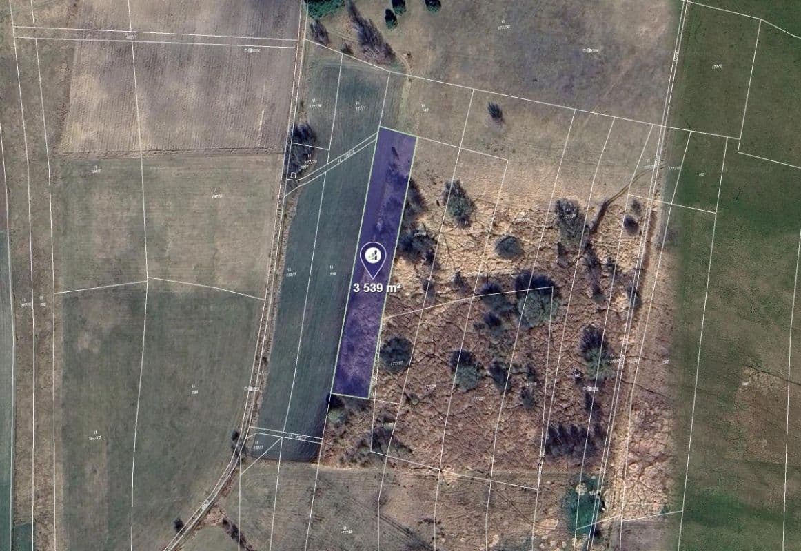 Predaj pozemku 1.490 m², Uhlířská Lhota, Středočeský kraj Predaj pozemku 1.490 m², Uhlířská Lhota, Středočeský kraj