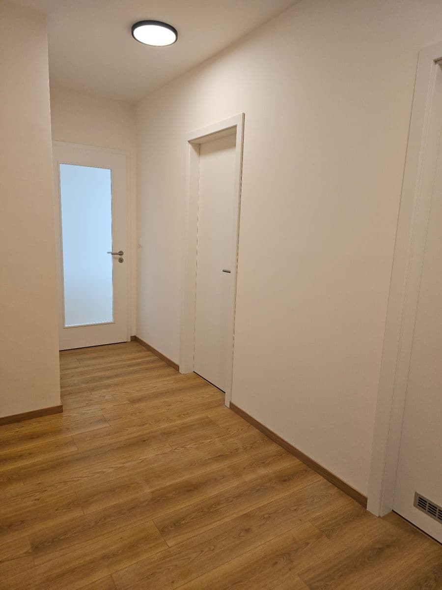Prenájom bytu 2-izbový 50 m², Poděbradská, Praha, Praha Prenájom bytu 2-izbový 50 m², Poděbradská, Praha, Praha