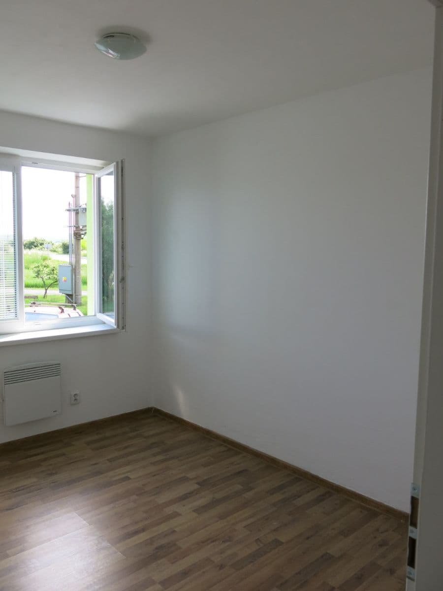 Prenájom bytu 2-izbový 44 m², Sportovní, Zbýšov, Jihomoravský kraj Prenájom bytu 2-izbový 44 m², Sportovní, Zbýšov, Jihomoravský kraj