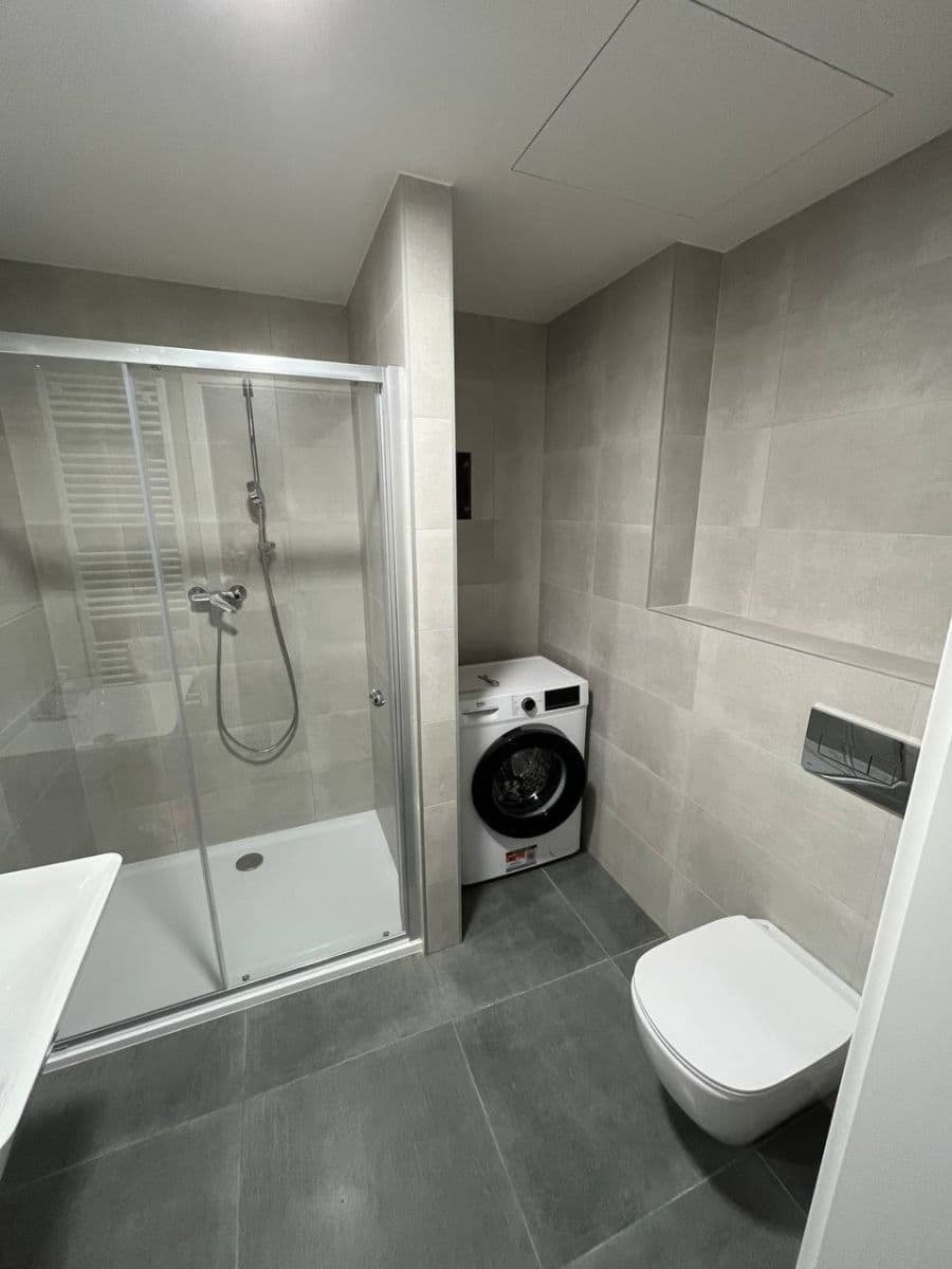 Prenájom bytu 2-izbový 46 m², Hodkovická, Praha, Praha Prenájom bytu 2-izbový 46 m², Hodkovická, Praha, Praha