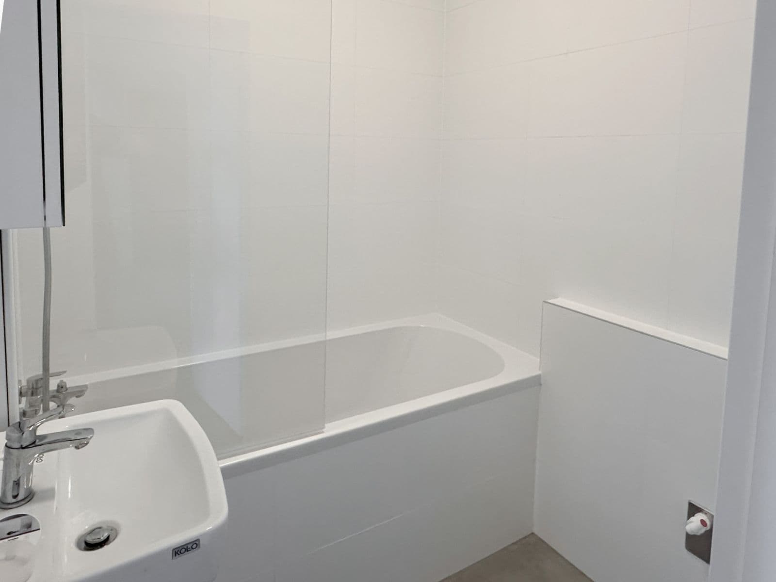 Prenájom bytu 3-izbový 76 m², Jordana Jovkova, Praha, Praha Prenájom bytu 3-izbový 76 m², Jordana Jovkova, Praha, Praha