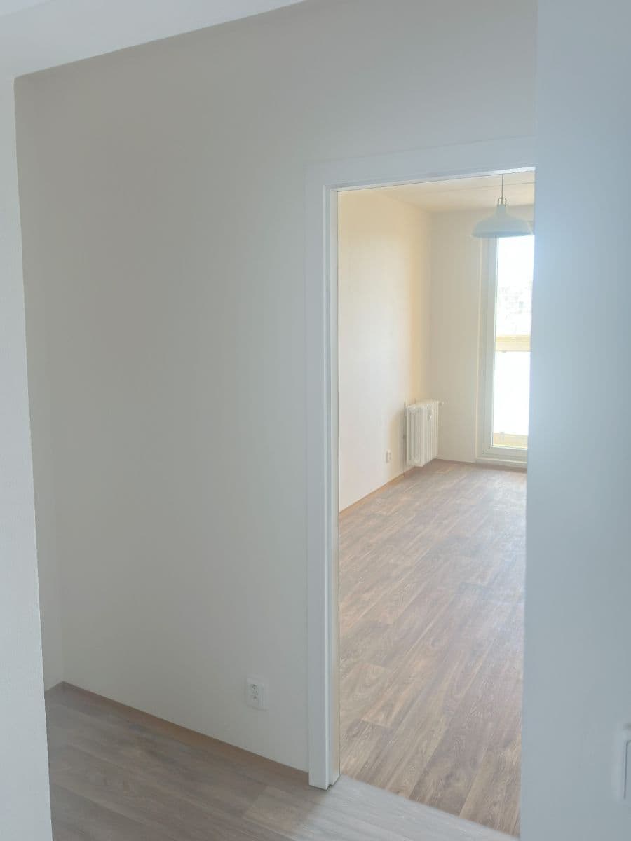 Prenájom bytu 3-izbový 76 m², Jordana Jovkova, Praha, Praha Prenájom bytu 3-izbový 76 m², Jordana Jovkova, Praha, Praha