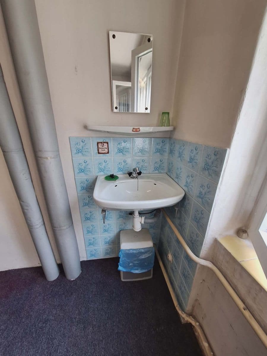 Prenájom nebytového priestoru 20 m², Pod Královkou, Praha, Praha Prenájom nebytového priestoru 20 m², Pod Královkou, Praha, Praha