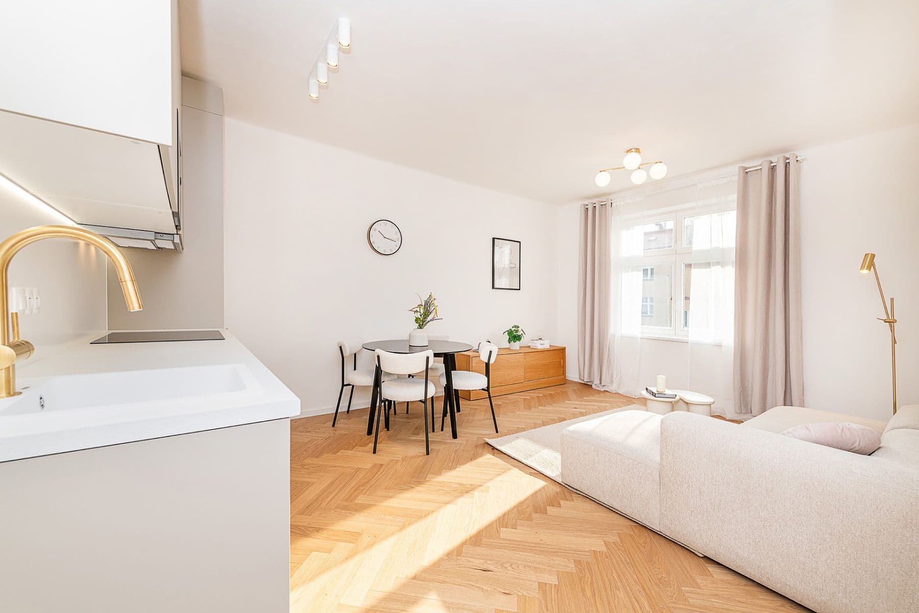 Predaj bytu 2-izbový 41 m², Jakutská, Praha, Praha Predaj bytu 2-izbový 41 m², Jakutská, Praha, Praha
