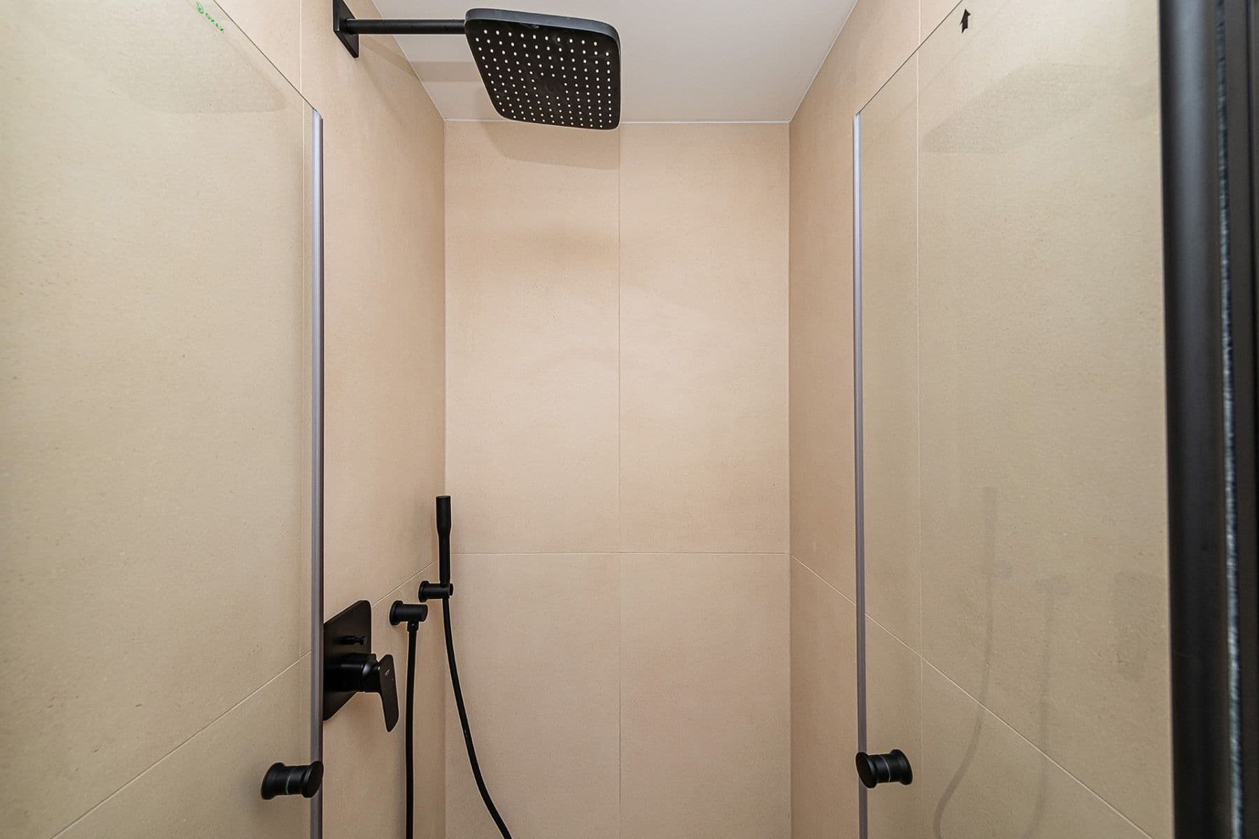 Predaj bytu 4-izbový 79 m², Hrusická, Praha, Praha Predaj bytu 4-izbový 79 m², Hrusická, Praha, Praha